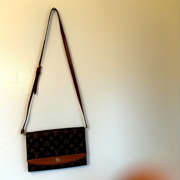 Louis Vuitton Long Monogram Middle pours in good condition - Picture 3 of 17